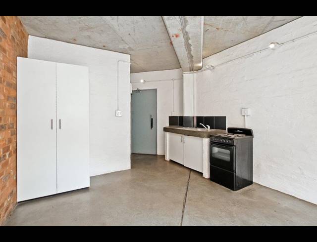 0.5 BEDROOM APARTMENT FOR SALE IN MABONENG